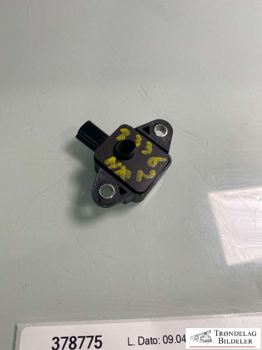 Airbag sensor venstre til Nissan Qashqai 2010-2014 (Type I, Fase 2) (1005275-00-A|)