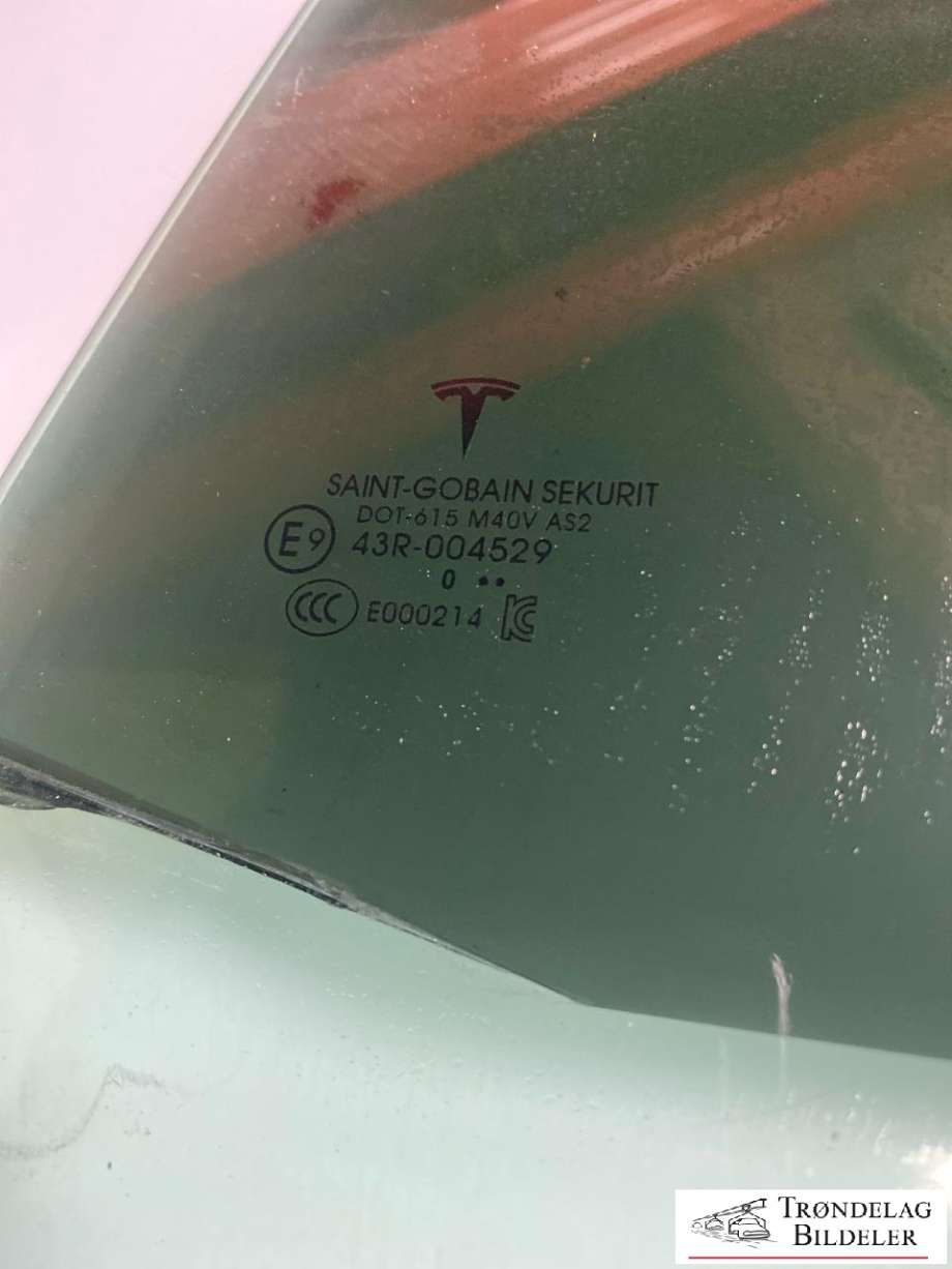Siderute venstre bak til Tesla Model 3 2018-2023 (Fase 1)  (1077904-99-C|)