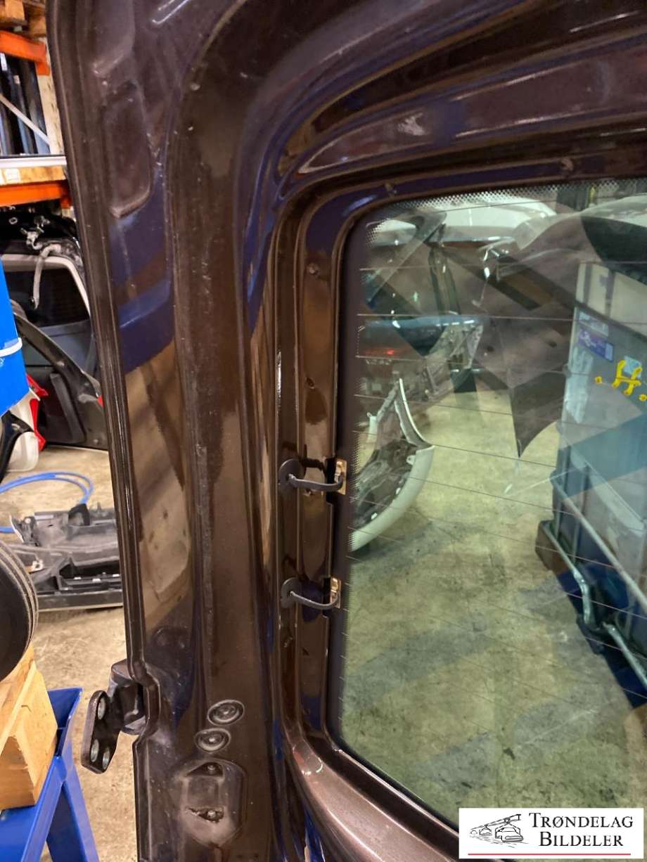 Dør høyre bak varebil til VW Transporter / Caravelle 2015-2019 (T6) (T6) (7H0 827 092 AQ|)