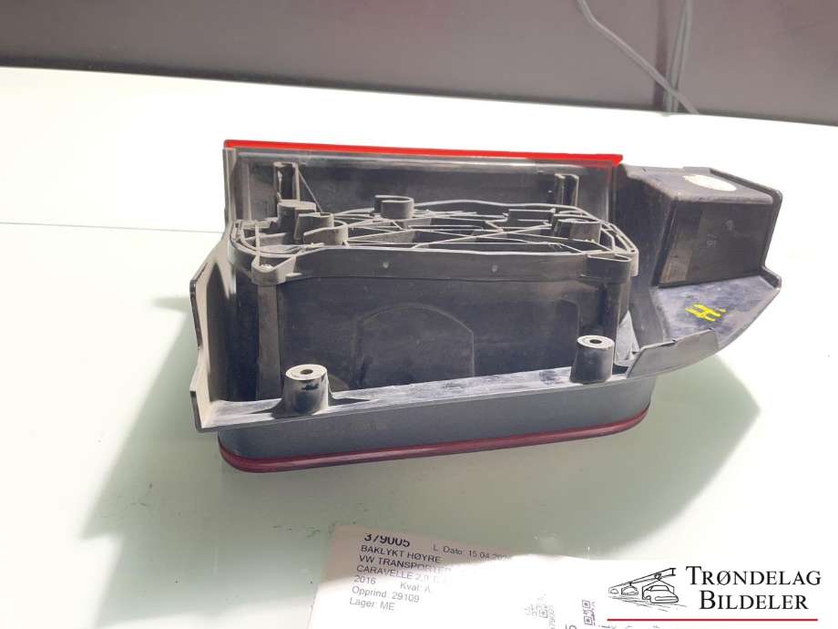 Baklykt høyre til VW Transporter / Caravelle 2015-2019 (T6) (T6) (7E0 945 096 T|)