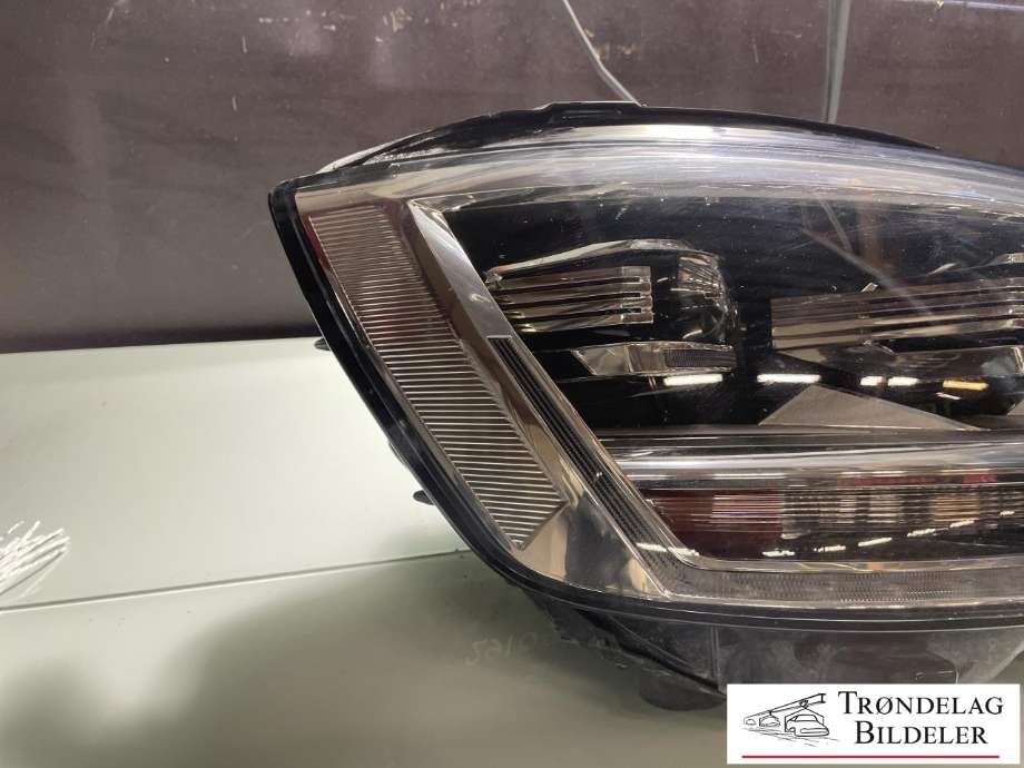 Frontlykt høyre full-LED til VW Transporter / Caravelle 2015-2019 (T6) (T6) (7E1 941 774|)