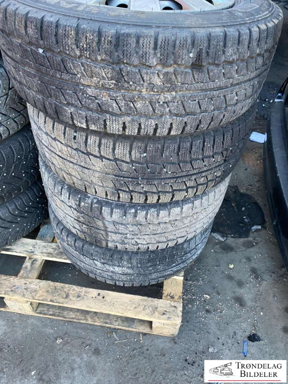 Hjulsett stål vinter til VW Transporter / Caravelle 2015-2019 (T6) (T6) (TRIANGLE SNOWLINK|215/65-16C 109/107Q| 5X120/ET55/CB65|1MM|MØNSTERDYBDE 7MM|25/2020)