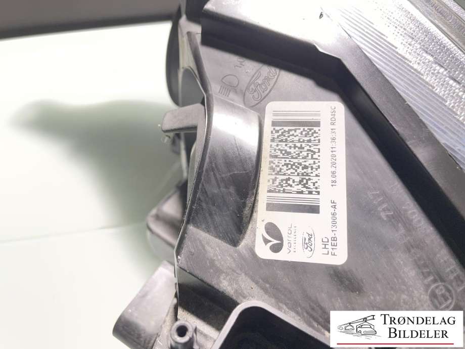 Frontlykt venstre xenon til Ford Focus 2014-2018 (Type III, Fase 2)  (2206016|F1EB-13006-AF|)