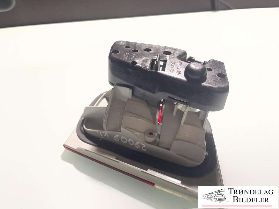 Baklykt venstre indre til BMW 3-Serie 1998-2005 (E46) (E46) (63 21 6 907 945|)
