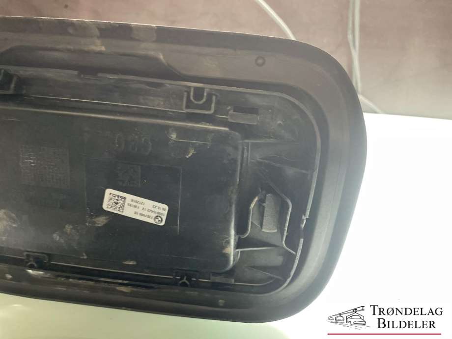 Tanklokk til BMW 5-Serie 2017-->> (G30/G31) (G30/G31) (51 17 7 387 935|51 17 7 387 937|)