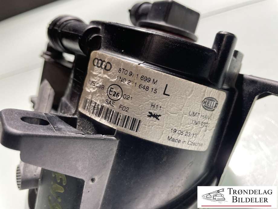 Tåkelykt venstre foran til Audi A4, Allroad 2009-2016 (Type I) (B8) (B8) (8T0941699B|8T0941699M|)