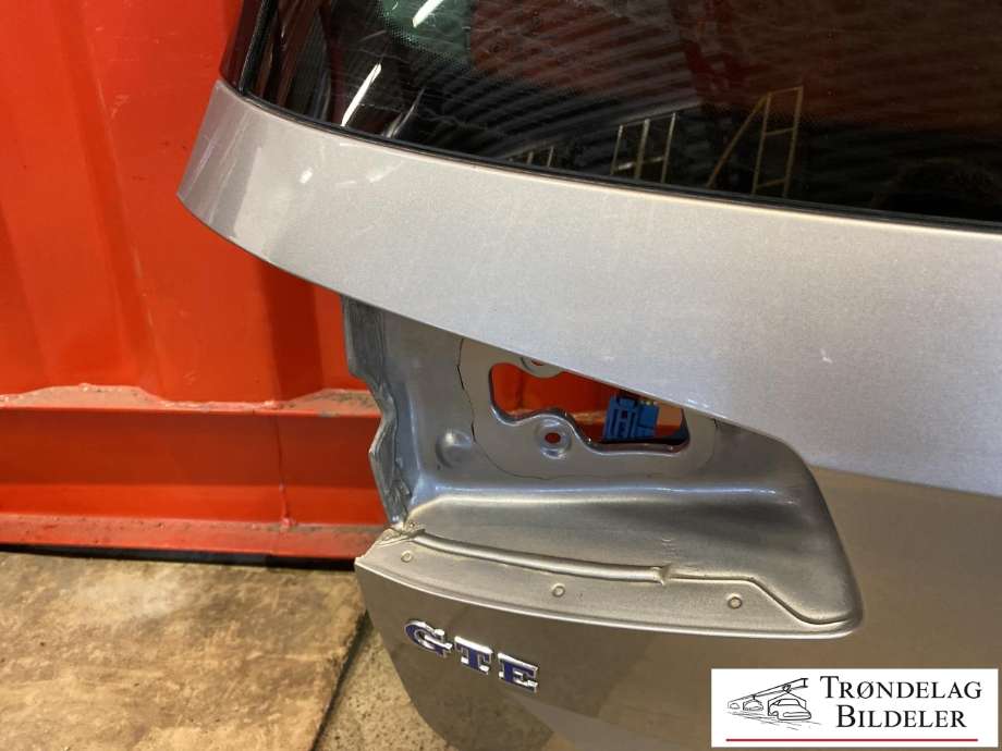 Bakluke stasjonsvogn til VW Passat 2015-2019 (Fase 1) (B8) (B8) (3G9 827 025|3G9 827 025A|)