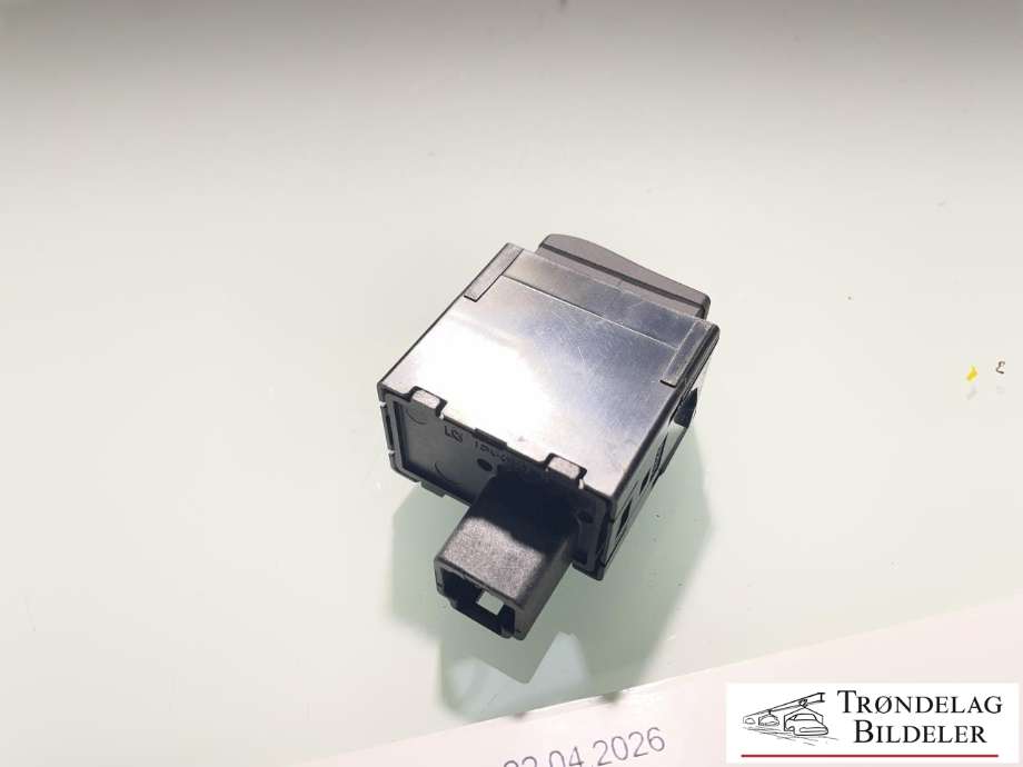 Bryter tanklokk til Lexus RX 2009-2015 (Type III) (AL10) (AL10) (8484148050|8484148051|)