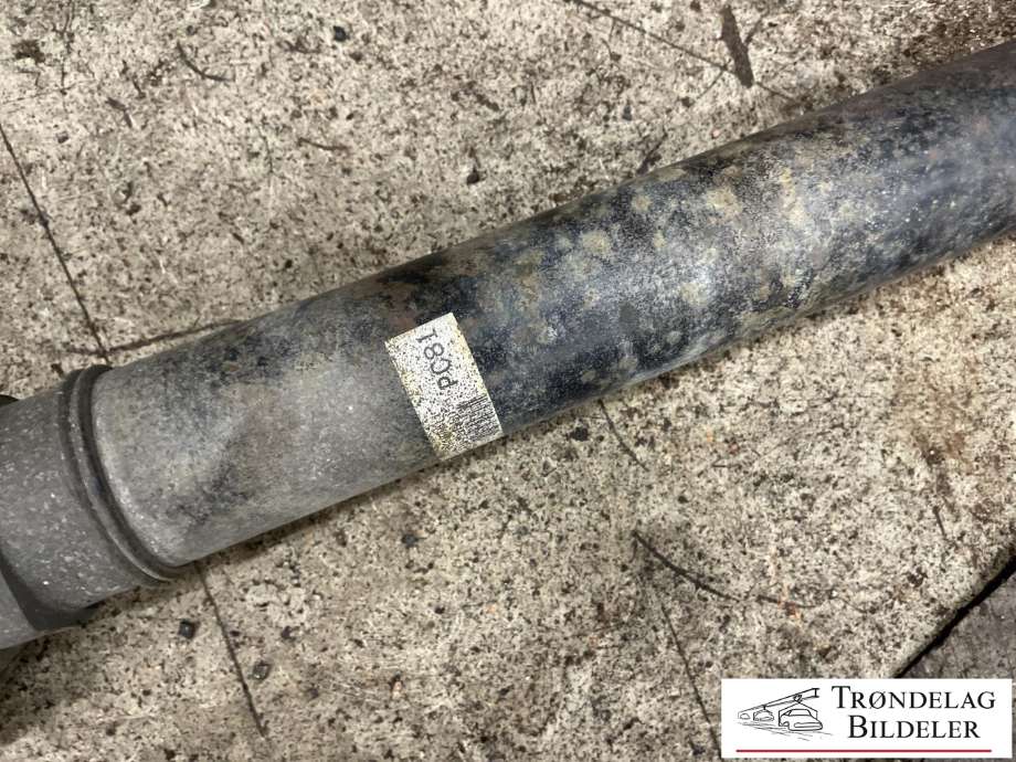 Mellomaksel fremre til Toyota Hiace 2001-2006 (Fase 2)  (3714026140|)