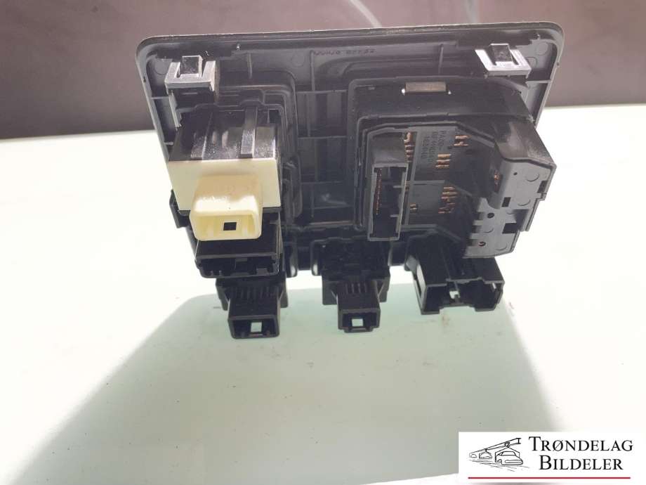 Bryter speil til Toyota Land Cruiser 150 2014-->> (Fase 2)  (8487060160|8729060080|)