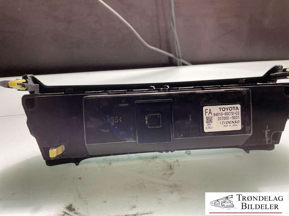 Varmeapparat betjening til Toyota Land Cruiser 150 2014-->> (Fase 2) (8401060C70C0|)