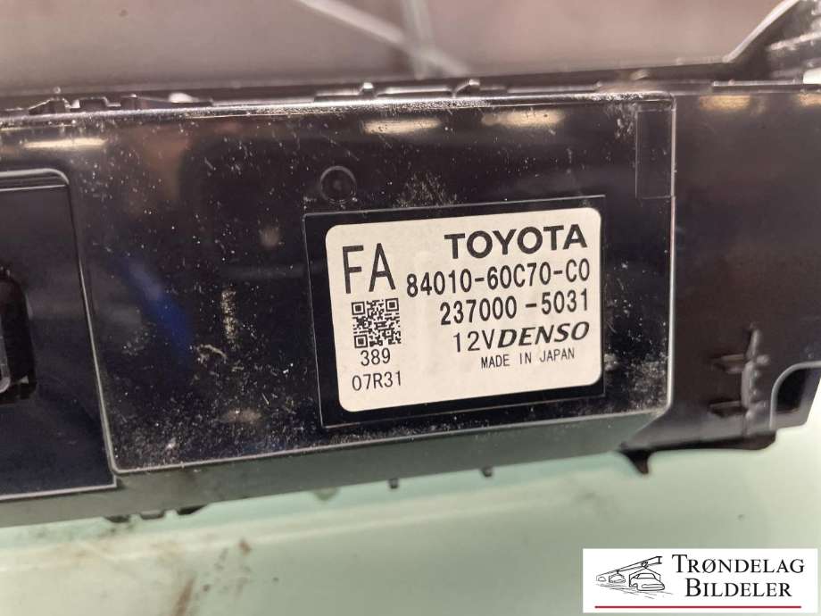 Varmeapparat betjening til Toyota Land Cruiser 150 2014-->> (Fase 2) (8401060C70C0|)