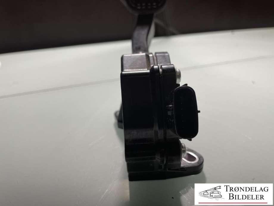 Pedal gass til Toyota Land Cruiser 150 2014-->> (Fase 2) (7811060110|7811060180|)