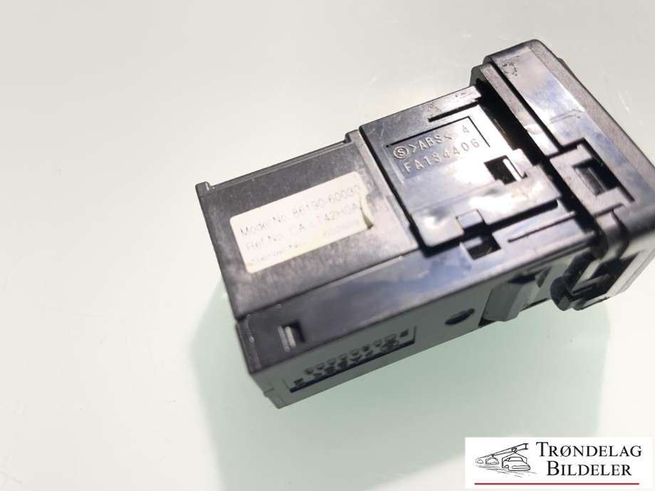 Bryter diverse til Toyota Land Cruiser 150 2014-->> (Fase 2)  (8619060030|)