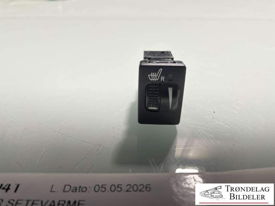 Bryter setevarme til Toyota Land Cruiser 150 2014-->> (Fase 2) (8475160170|)