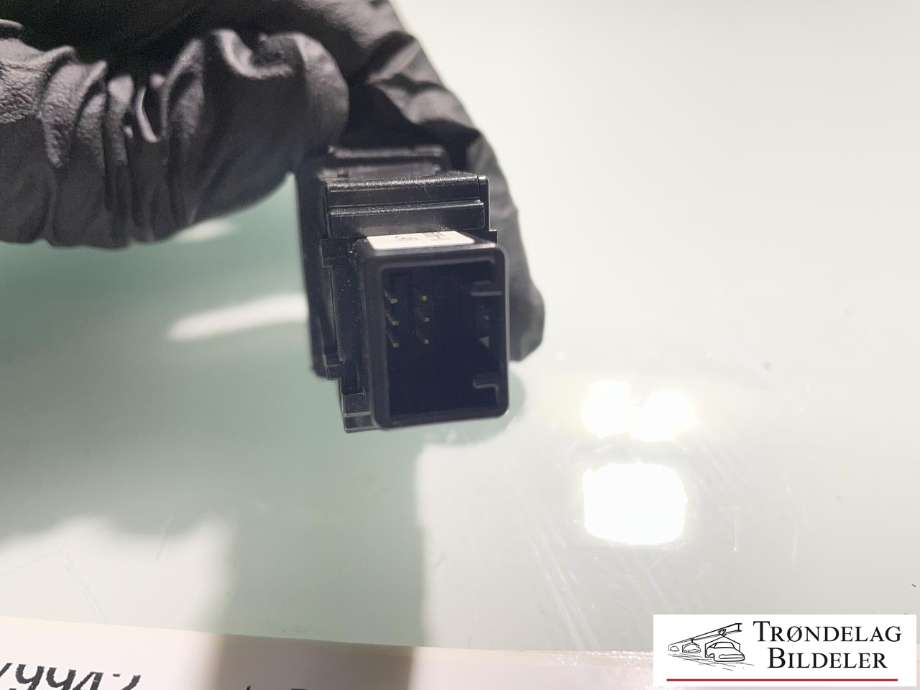 Bryter setevarme til Toyota Land Cruiser 150 2014-->> (Fase 2) (8475160180|8475160181|)