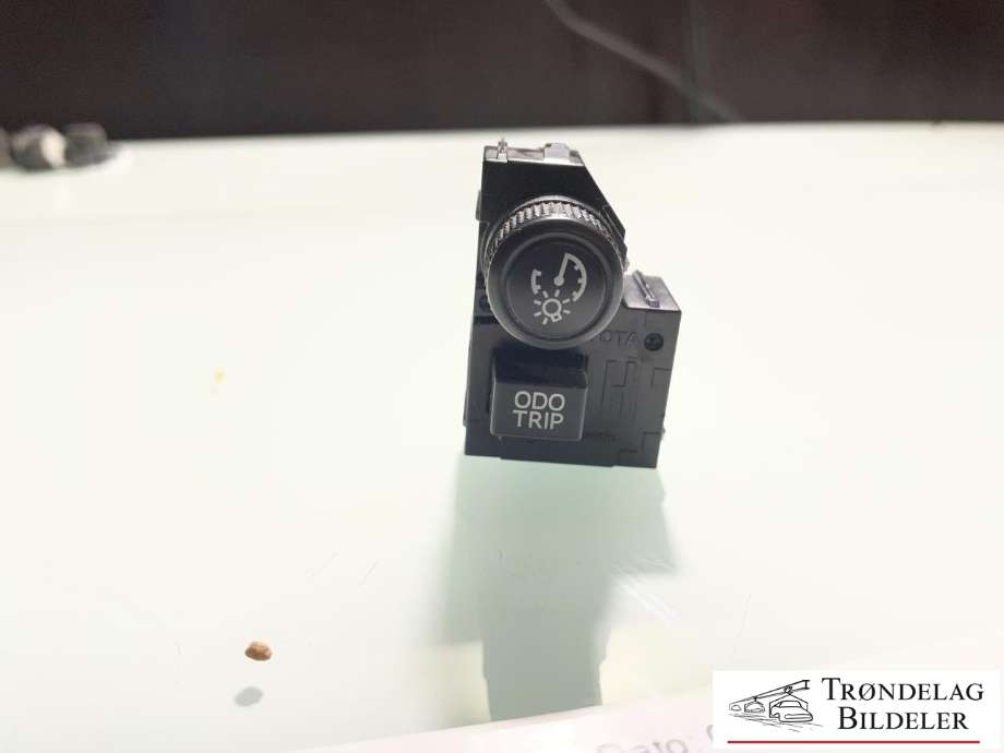 Bryter lys til Toyota Land Cruiser 150 2014-->> (Fase 2)  
