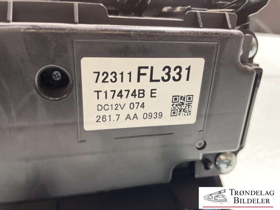 Varmeapparat betjening til Subaru XV 2018-->> (Type II)  (72311FL331|)