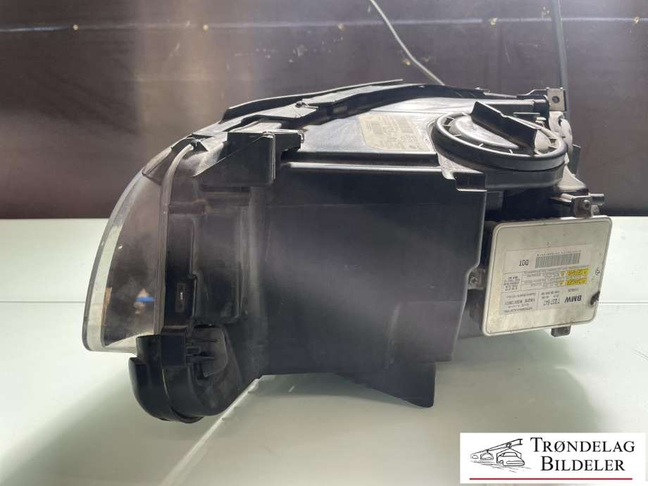 Frontlykt høyre xenon til BMW 5-Serie 2010-2017 (F10/F11) (F10/F11) (63117203240|)