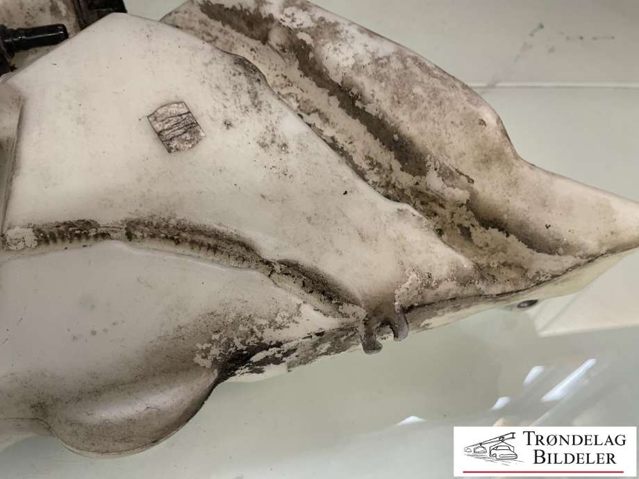Spylertank til Audi A4, Allroad 2009-2016 (Type I) (B8) (B8) (8T0955453F|8T0955453C|)