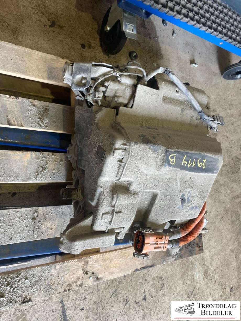 Motor elbil bak til Mercedes EQC 2019-->>  (A 293 340 37 00|A 293 340 51 00|)