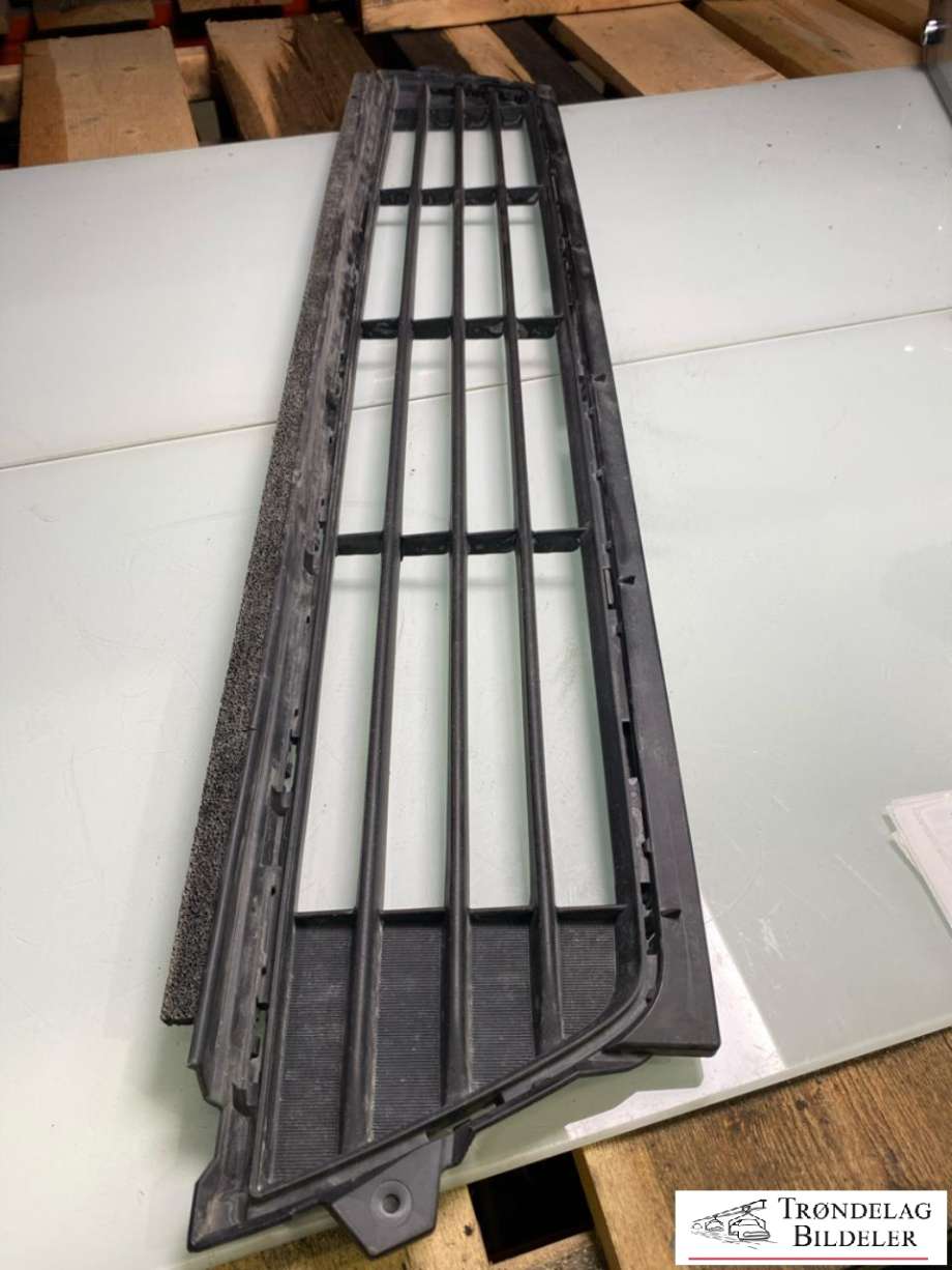 Grill til Subaru Solterra 2022-->>