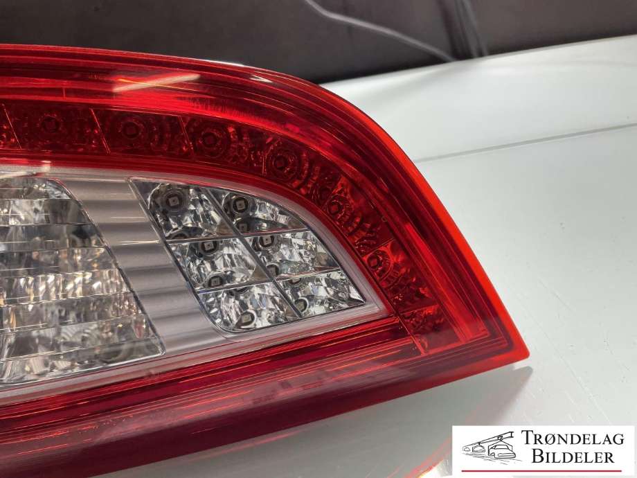 Baklykt venstre til Peugeot 508 2011-2014 (Type I, Fase 1) (9686293780|6350LL|)