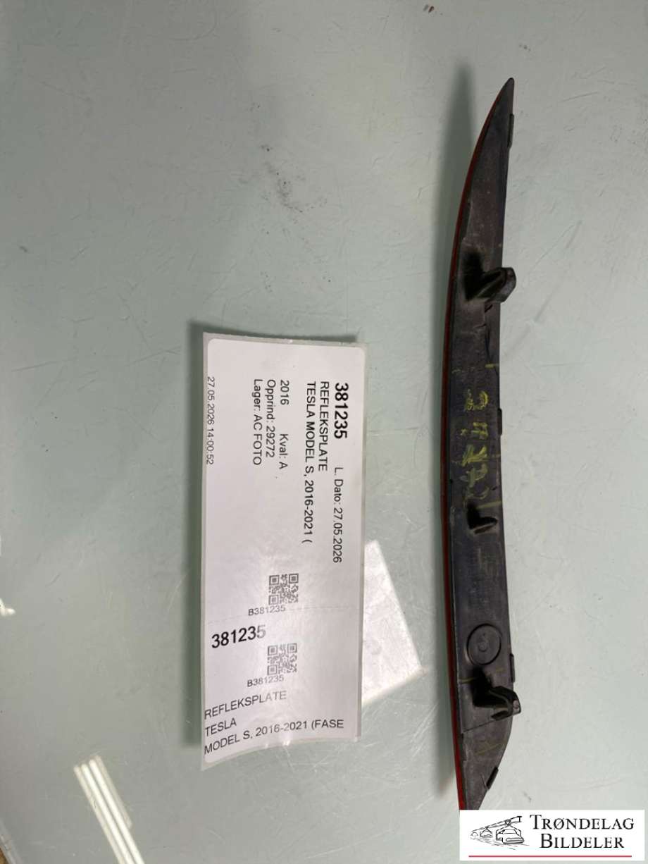 Refleksplate til Tesla Model S 2016-2021 (Fase 2)
