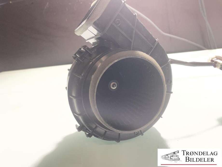 Varmeapparat motor bak til Suzuki Across 2020-->> (TG923-03305-000|)
