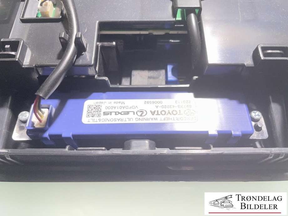 Taklyspanel til Suzuki Across 2020-->>  (T8120-842B8-0C0|)