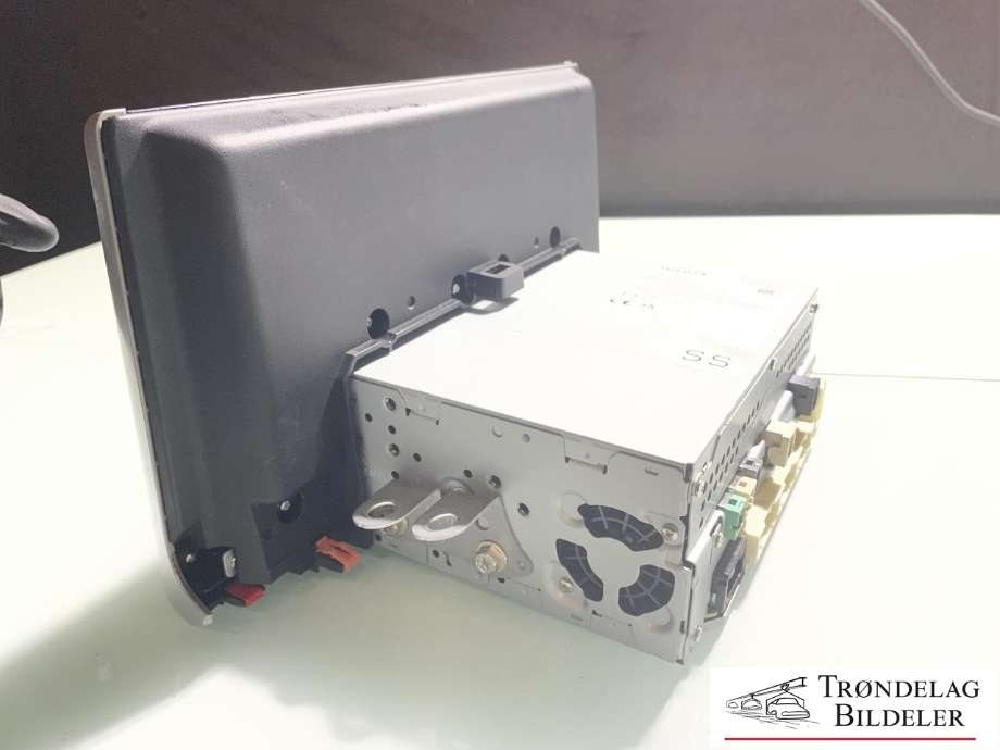 Bilstereo navigasjon til Suzuki Across 2020-->> (T8614-042E2-100|)