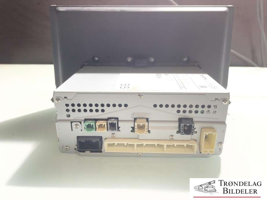 Bilstereo navigasjon til Suzuki Across 2020-->> (T8614-042E2-100|)