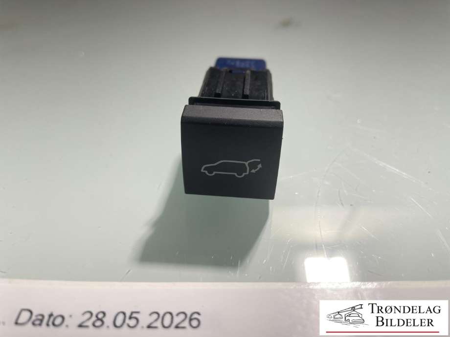 Bryter baklukeåpner til Suzuki Across 2020-->> (T8496-64201-000|)