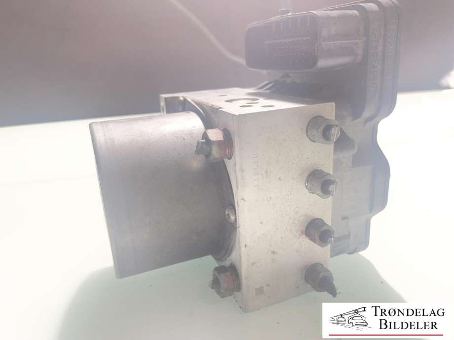 ABS sentral til Toyota Hilux 2016-2020 (4405071480|4405071481|)