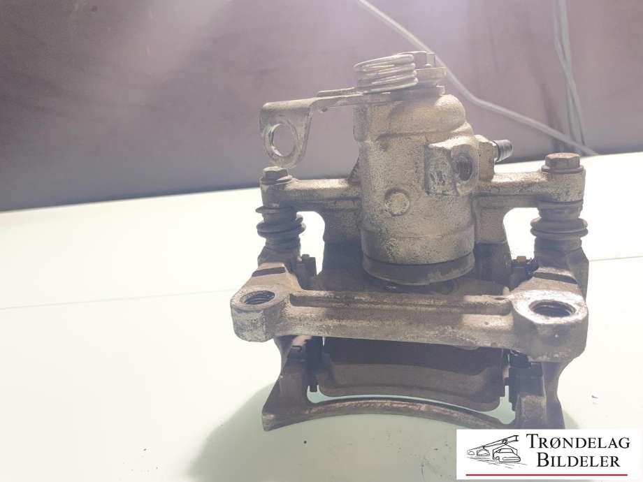 Bremsecaliper venstre bak til VW Transporter / Caravelle 2009-2015 (Fase 2) (T5) (T5) (7H0615423A|7H0615425A|)
