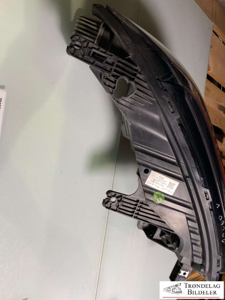 Frontlykt venstre full-LED til Maxus T90 EV 2022-->> (C00073847|)