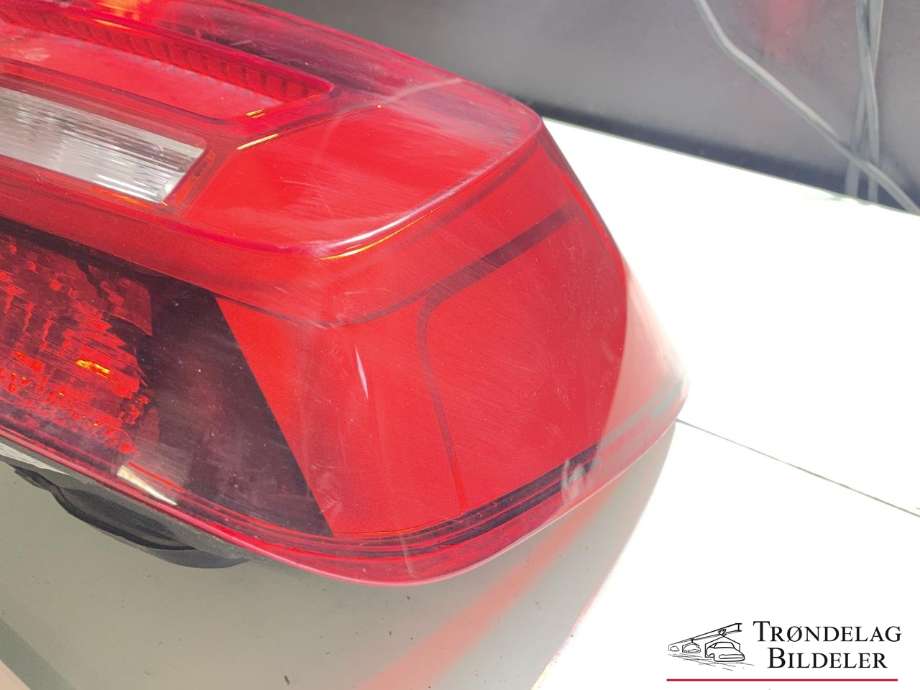 Baklykt høyre til Audi Q2 2016-->>  (81A 945 070|81A 945 070 B|)