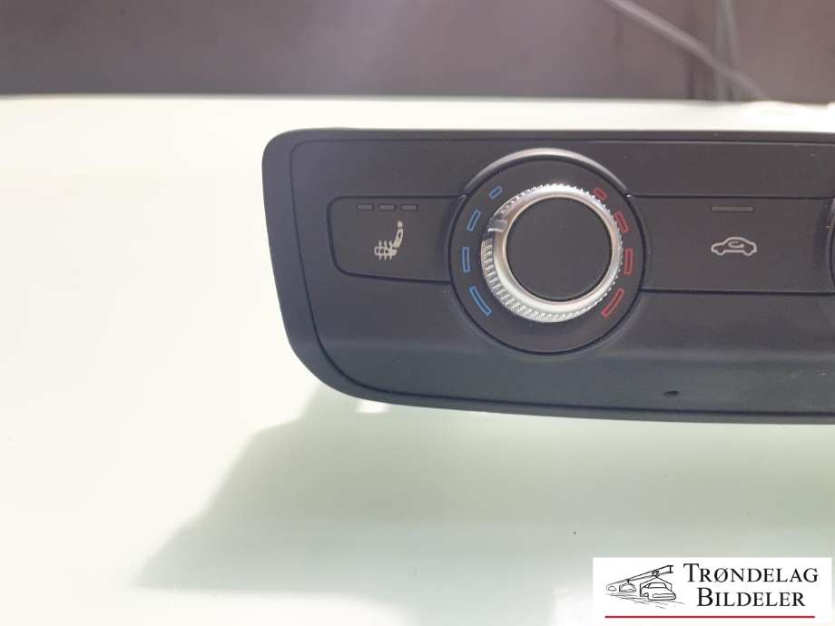 Varmeapparat betjening til Audi Q2 2016-->>  (8V0 820 047 G|)