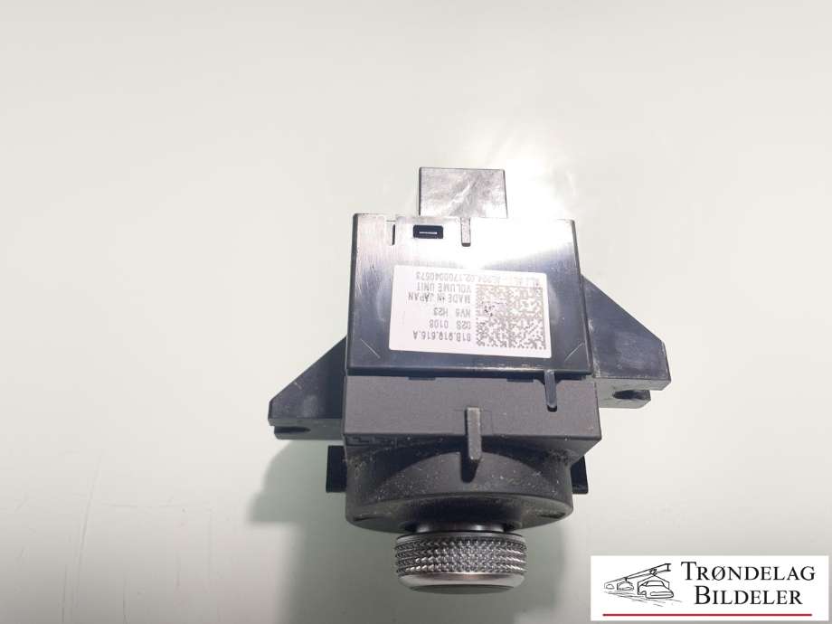 Bilstereo betjeningspanel til Audi Q2 2016-->> (81B919614|81B 919 626 A|)