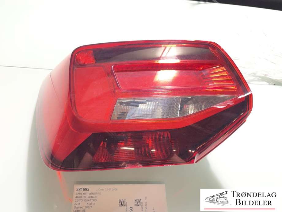 Baklykt venstre til Audi Q2 2016-->>  (81A 945 069|)