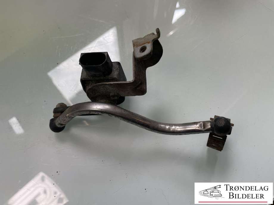 Sensor nivå, venstre foran til BMW 3-Serie 2012-2018 (F30/F31/F34) (F30/F31/F34) (37146870000|37146842254|37146783044)
