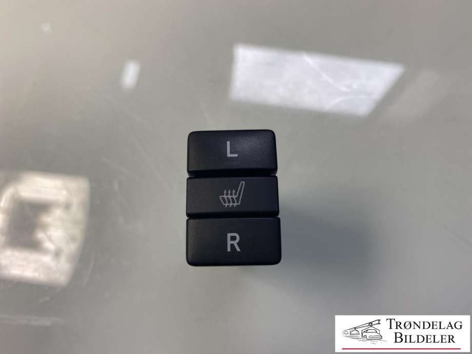 Bryter setevarme til Toyota Hilux, 2016-2020 (8475171010)