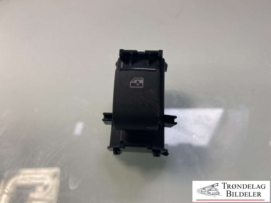 Bryter ruteheis til Toyota Hilux, 2016-2020 (848100K070)