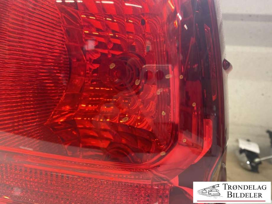 Baklykt høyre til Toyota Hilux 2016-2020 (815500K280|)