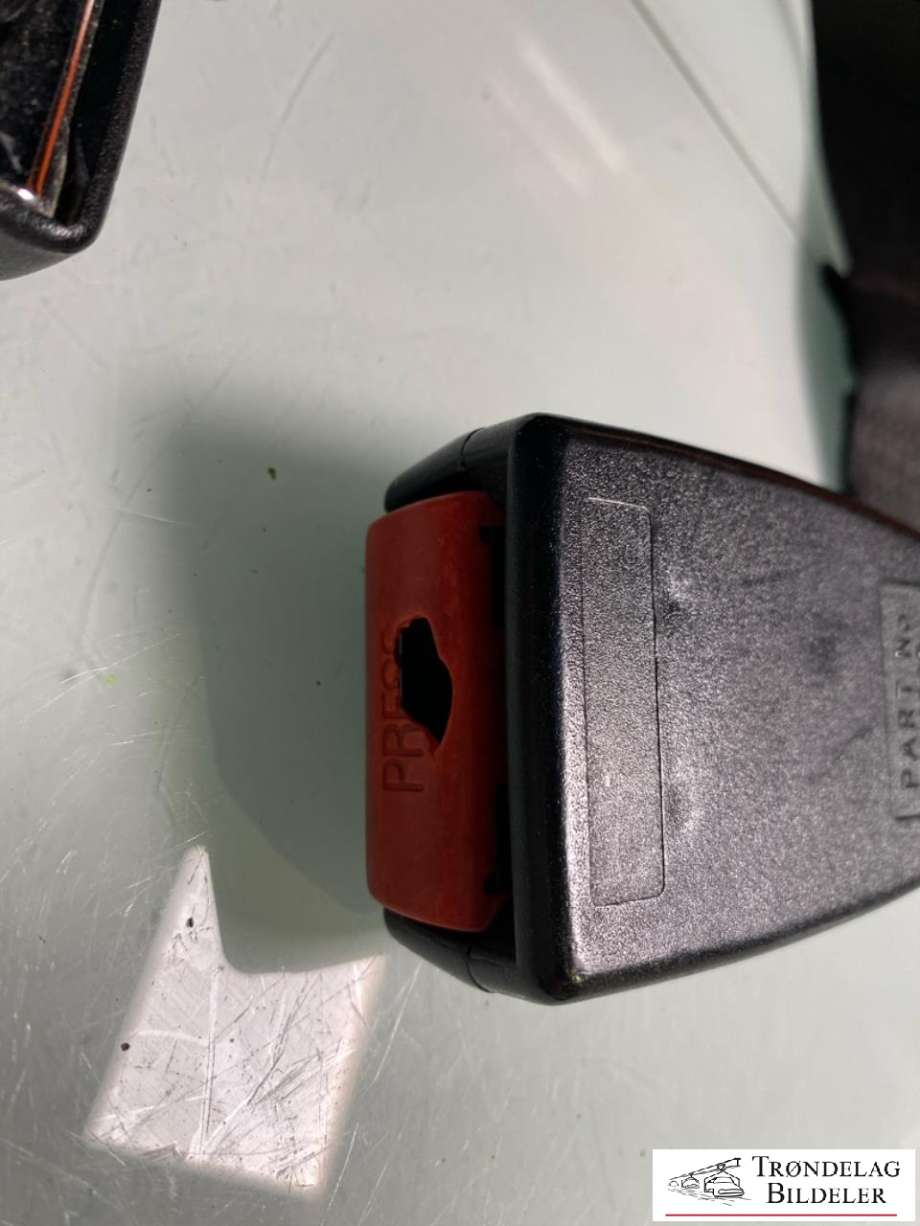 Sikkerhetsbelte bak midtre til Volvo 240 1988-1993 (3513660|)