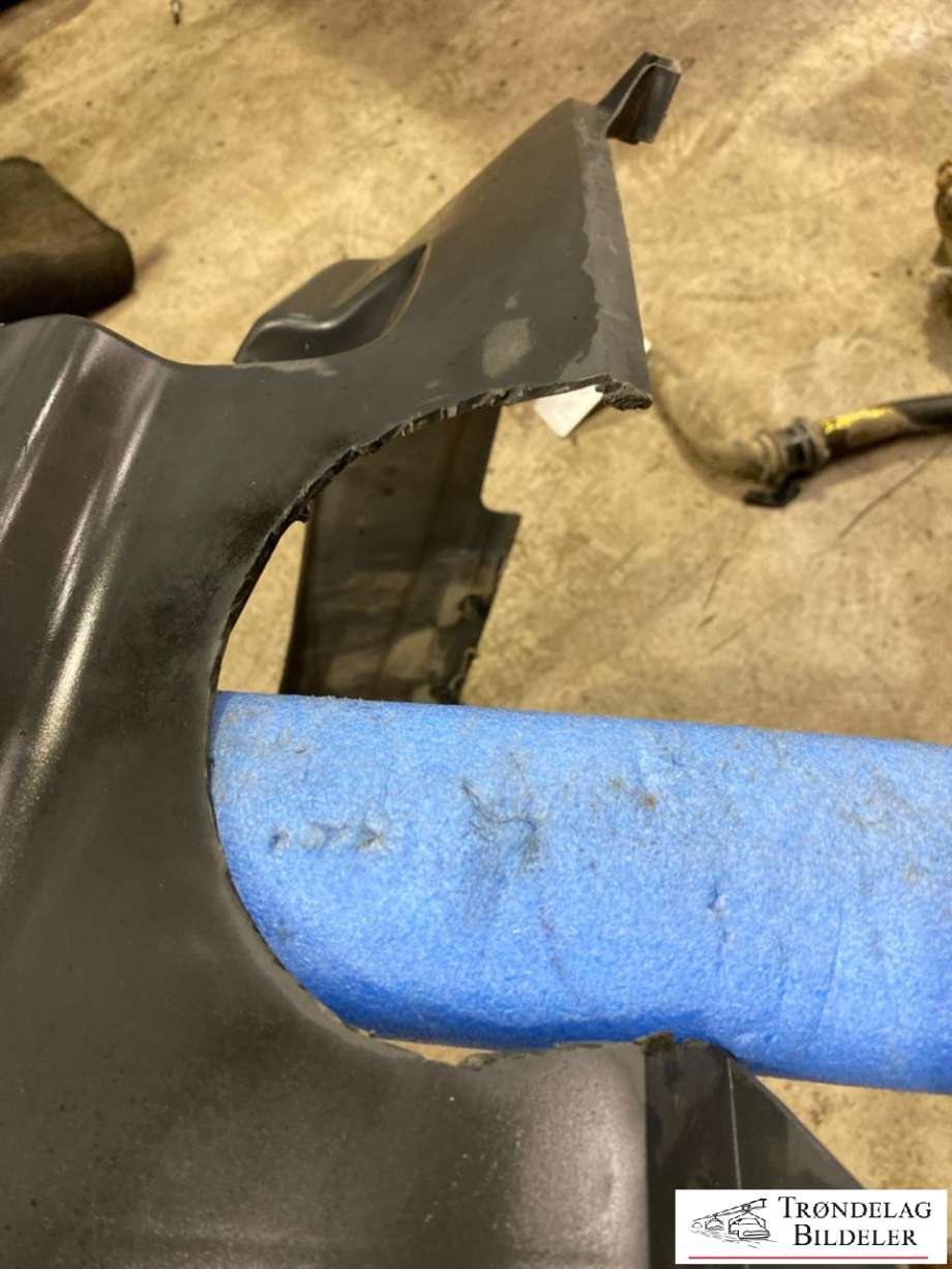 Spoiler bak til Volvo 240 1988-1993  (1315997|)