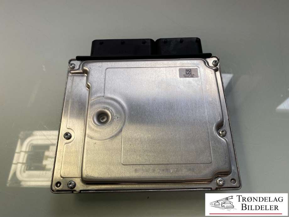 Styreenhet motor til BMW X1 2009-2015 (E84) (E84) (13 61 8 577 664|)