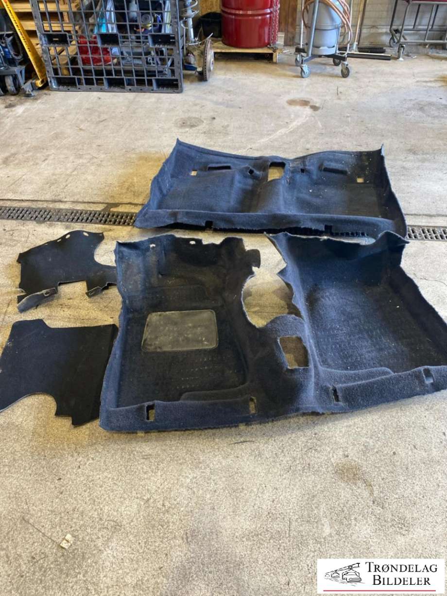 Gulvmatte sett til Volvo 240, 1988-1993  (1242354)