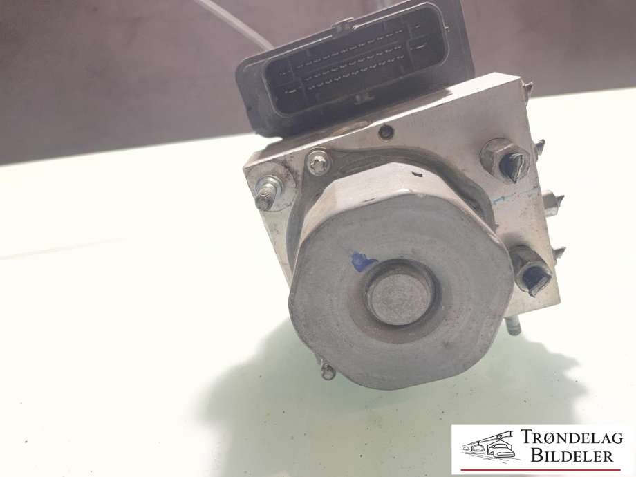 ABS sentral til Nissan Qashqai 2014-2021 (Type II) (476604EJ2C|)
