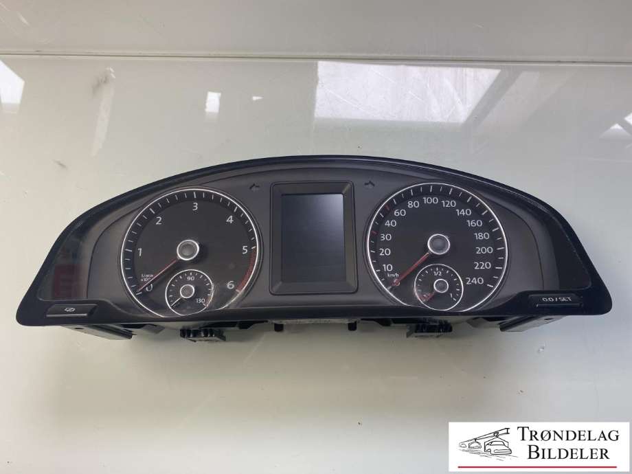 Instrumentpanel til VW Transporter / Caravelle, 2009-2015 (Fase 2) (T5) (T5) (7E0 920 870 C)